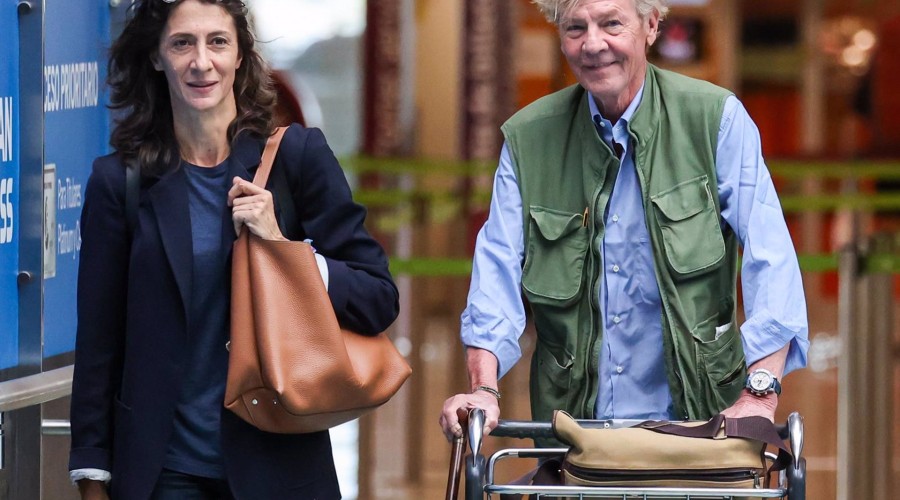 Ernesto de Hannover, la viva imagen de la felicidad en su reaparición con Claudia Stilianopoulos