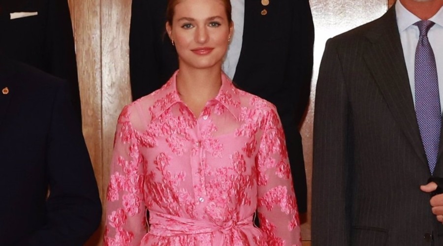 La Princesa Leonor enamora con un vestido rosa con flores bordadas que es puro romanticismo