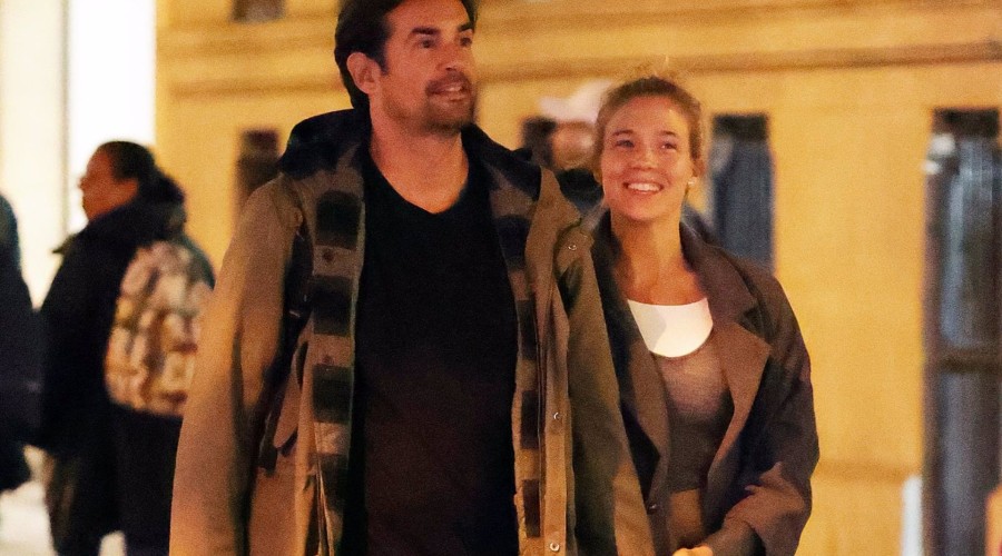 Álex Adrover y Patricia Montero disfrutan de un paseo por las calles de Madrid