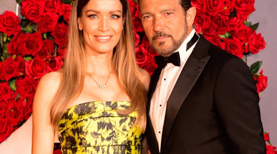 Antonio Banderas, encantado con su ahijada Daniela, hija de María Casado: "Es muy bonita"