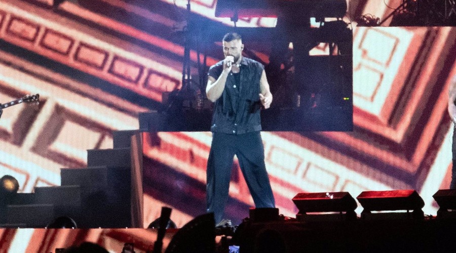 Ricky Martin hace vibrar a su público de Valencia con un show inmejorable